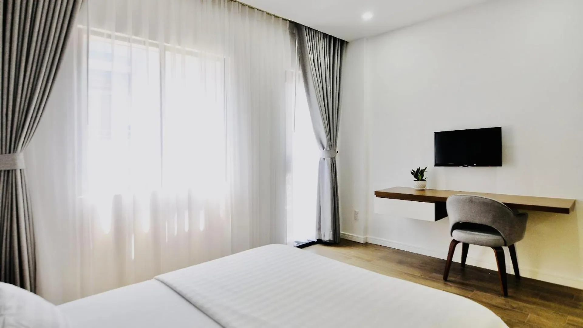Royal Dragon Boutique Hotel Tan Binh Ho Chi Minh City