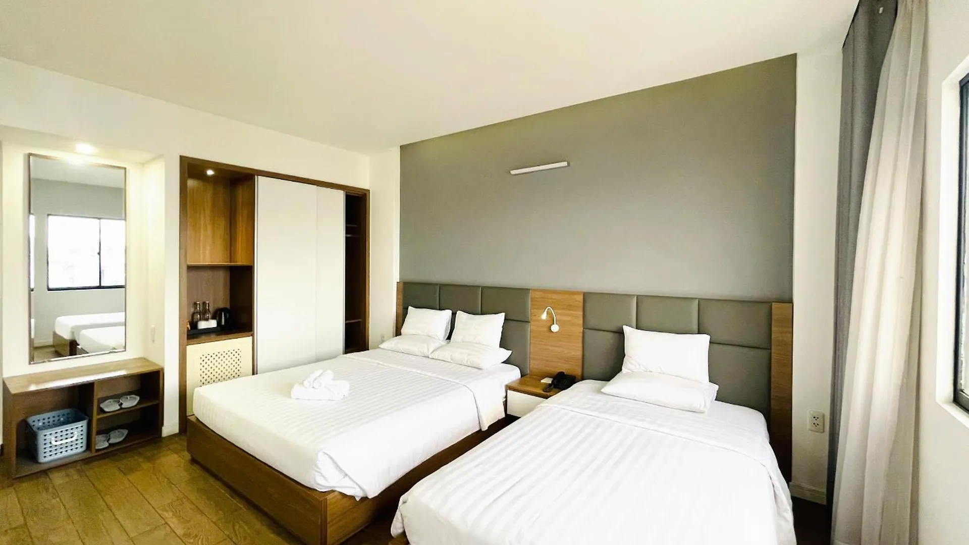 ***  Royal Dragon Boutique Hotel Tan Binh Ho Chi Minh City Vietnam