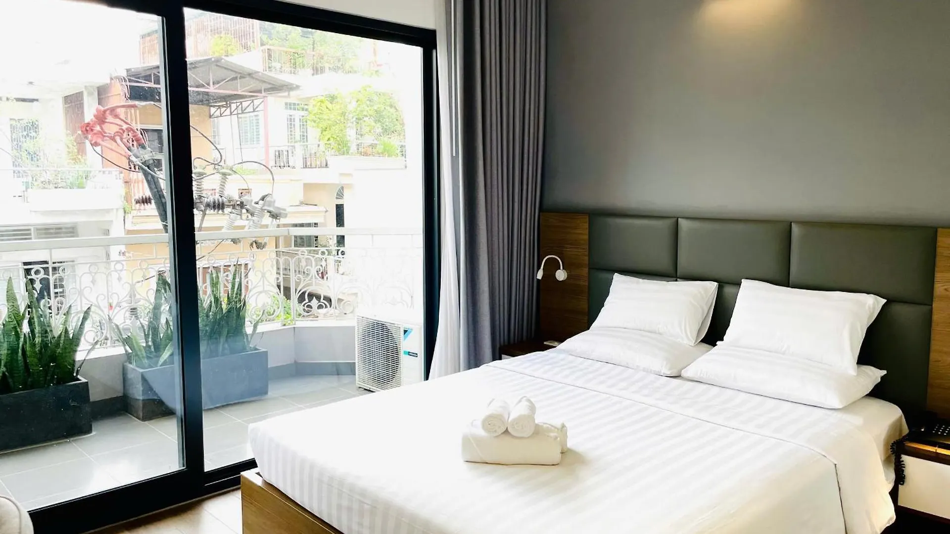Royal Dragon Boutique Hotel Tan Binh Ho Chi Minh City