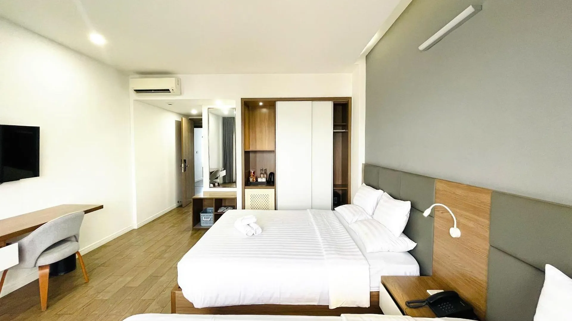 Royal Dragon Boutique Hotel Tan Binh Ho Chi Minh City